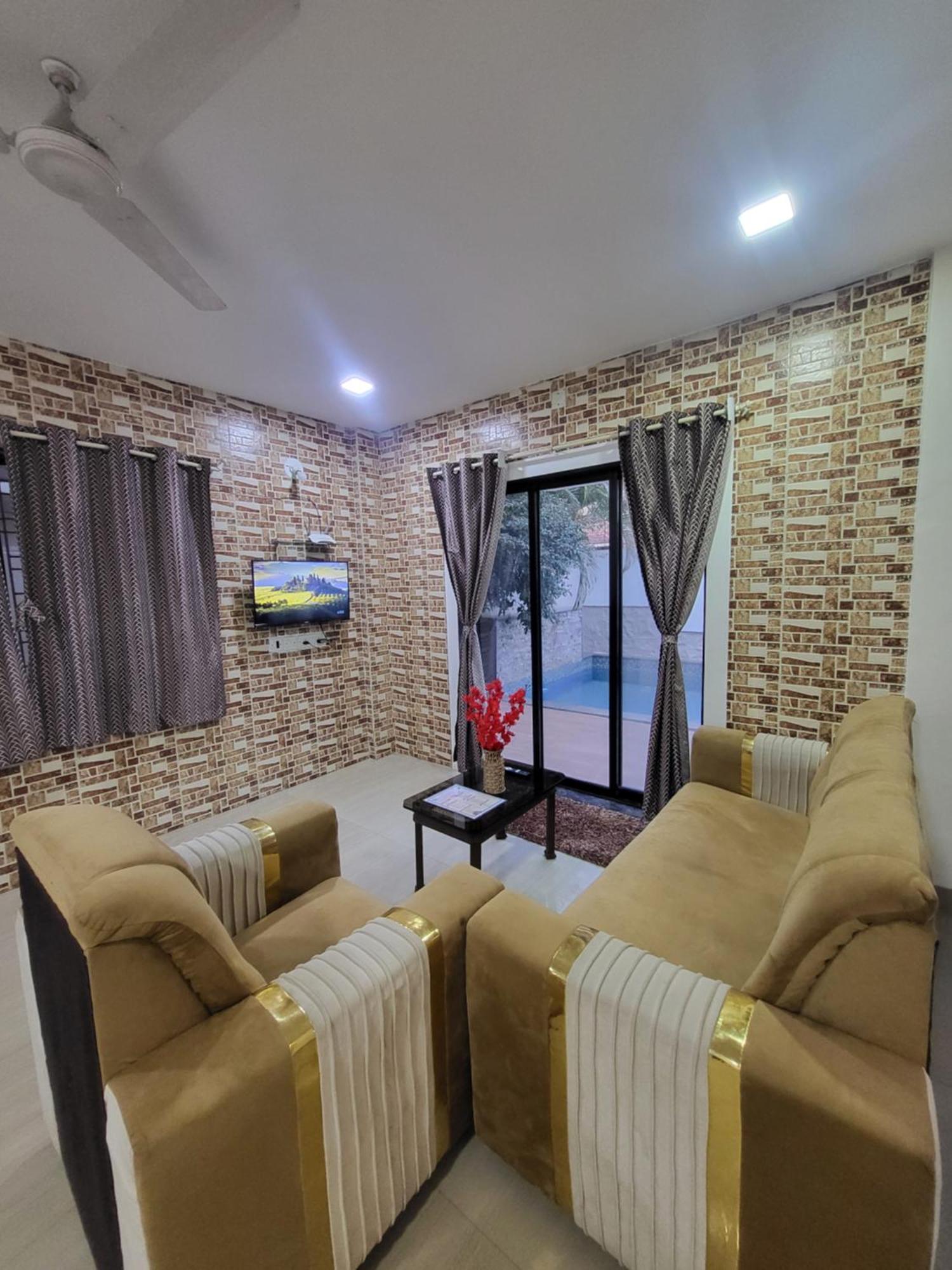 The Perfect Stays Para Disco Big Pool Cricket Turf Villa Lonavala Exterior photo