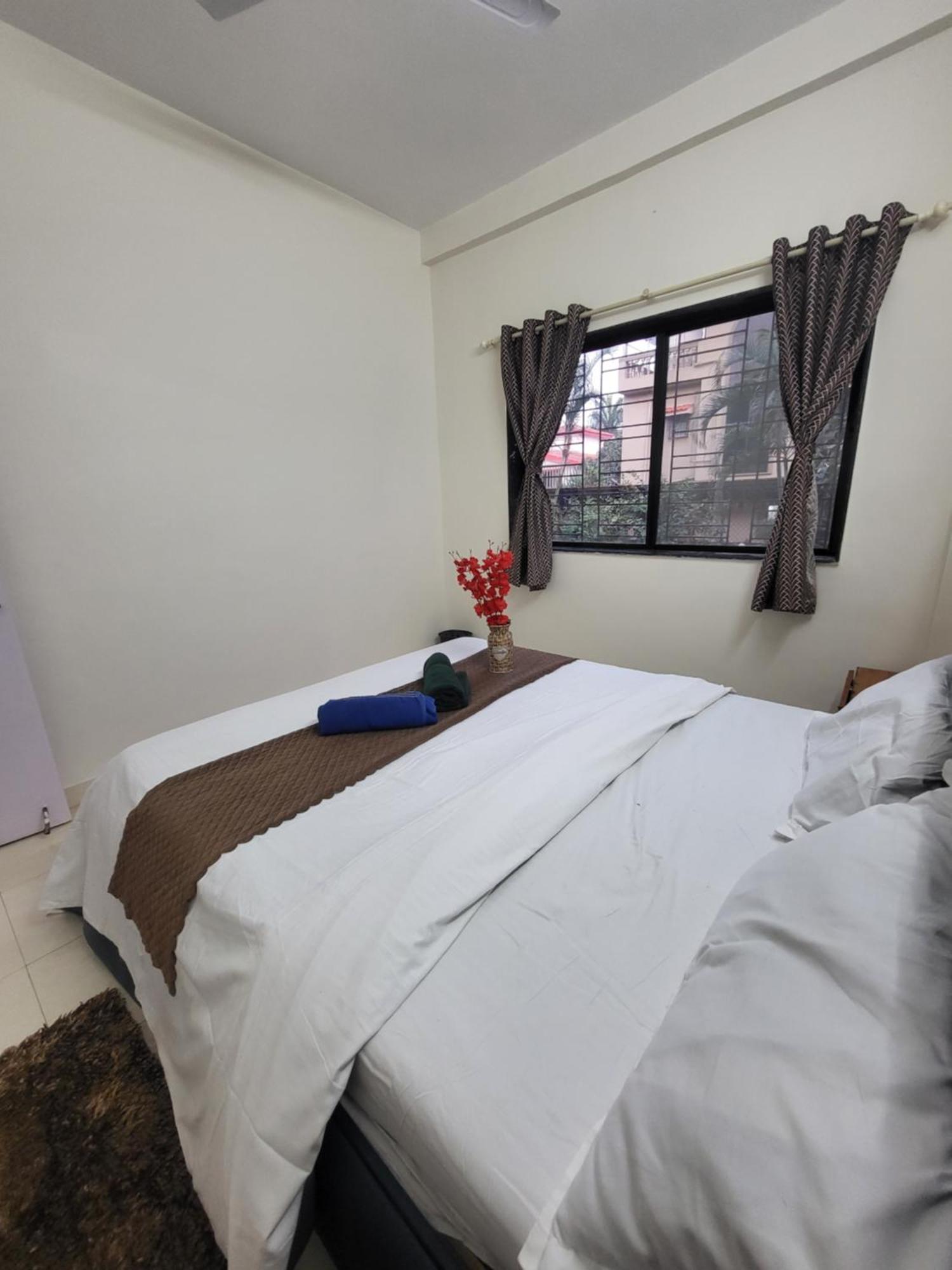 The Perfect Stays Para Disco Big Pool Cricket Turf Villa Lonavala Exterior photo
