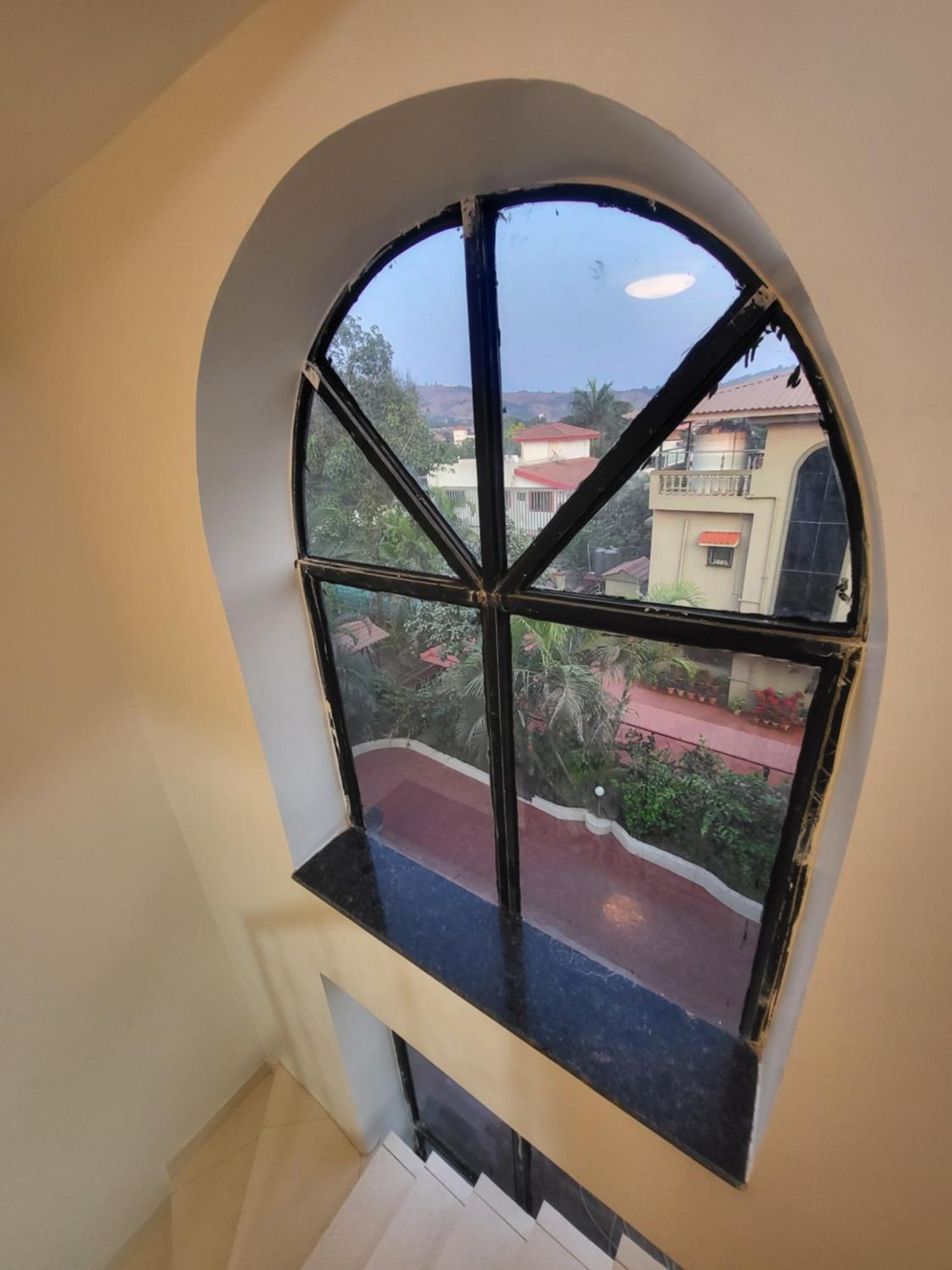 The Perfect Stays Para Disco Big Pool Cricket Turf Villa Lonavala Exterior photo